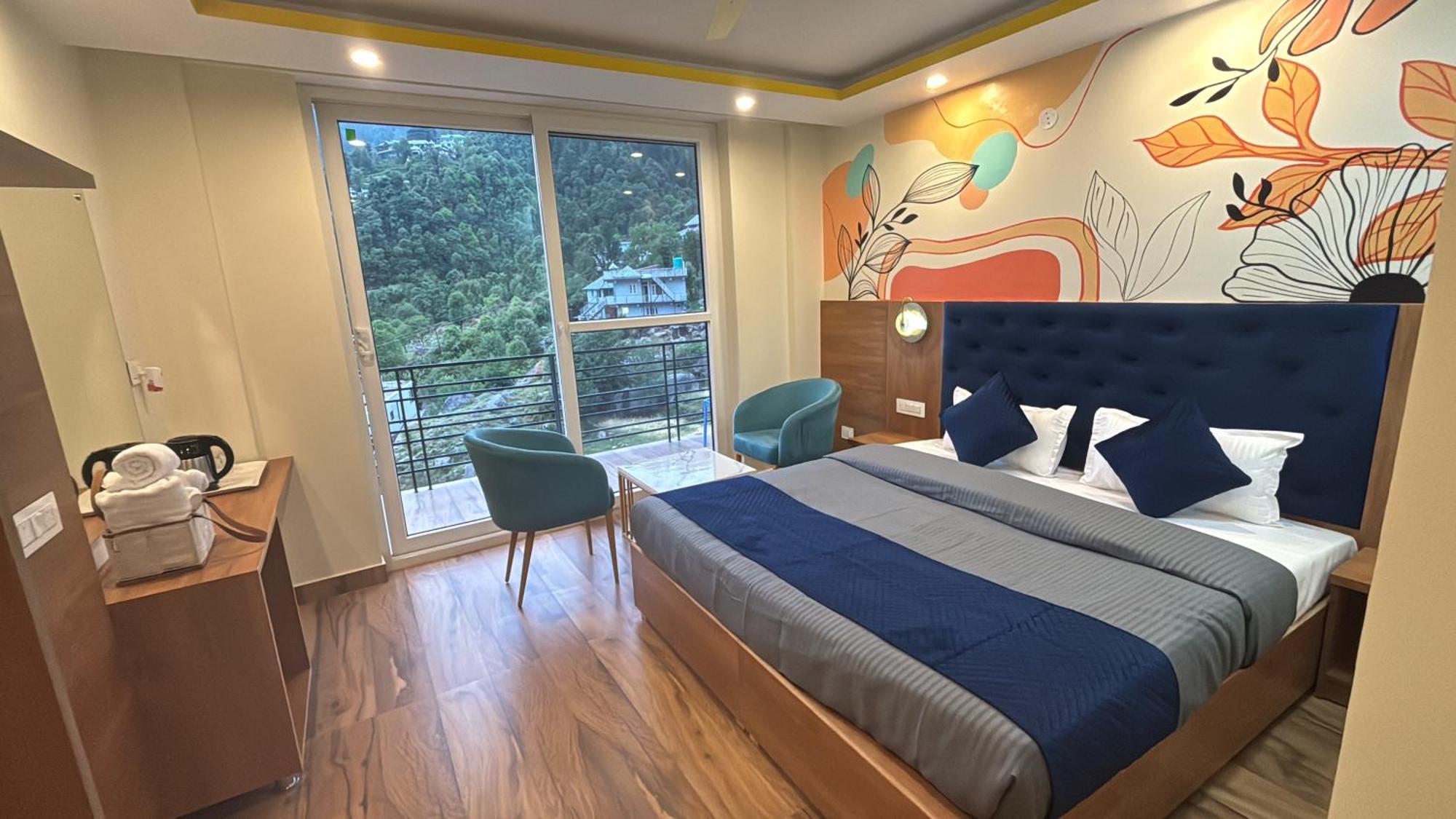 Shalom Backpackers Dharamkot Mcleodganj Vandrehjem McLeod Ganj Eksteriør billede